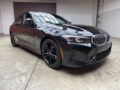 Used 2023 BMW 330e xDrive w/ M Sport Package AWD/4WD image 8
