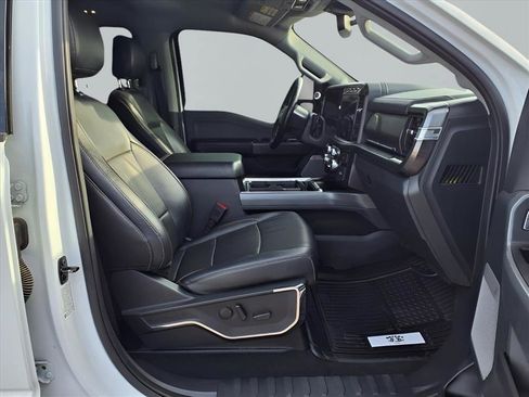 Used 2024 Ford F250 Lariat image 14