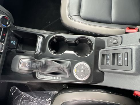 New 2025 Ford Bronco Outer Banks image 22