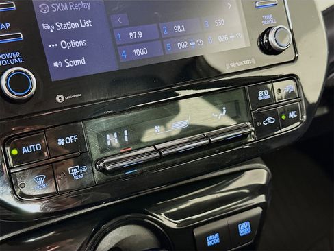 Certified 2021 Toyota Prius LE image 15