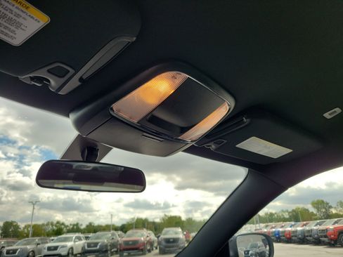 Used 2023 Dodge Charger SXT image 30