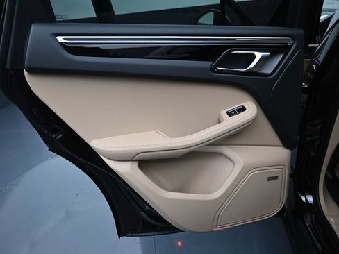 New 2026 Porsche Macan AWD/4WD image 19