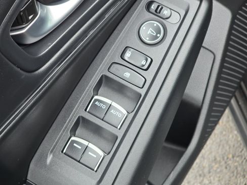 Certified 2023 Honda Accord EX image 26