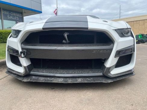 Used 2020 Ford Mustang Shelby GT500 w/ Carbon Fiber Track Pack RWD image 6