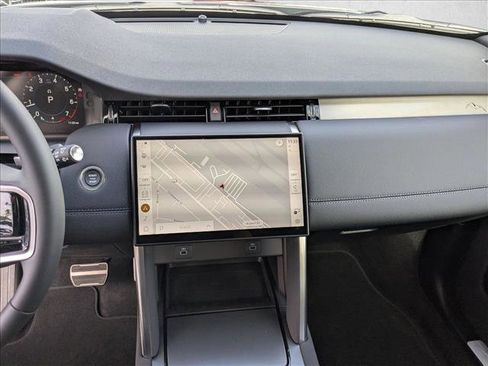 New 2026 Land Rover Discovery Sport Landmark image 12