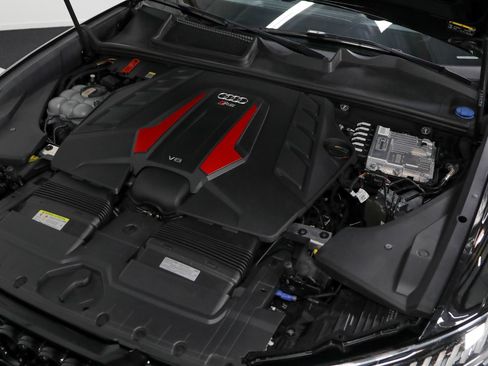 Used 2022 Audi RS Q8 AWD/4WD image 73