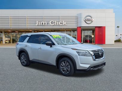 New 2025 Nissan Pathfinder S