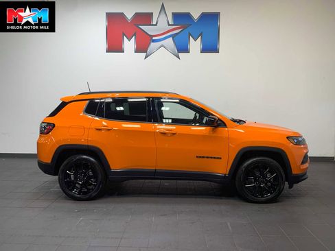 New 2026 Jeep Compass Latitude image 1