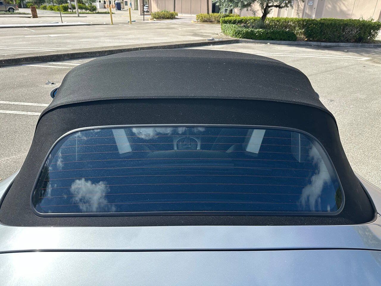 Used 2006 BMW Z4 3.0i RWD image 14