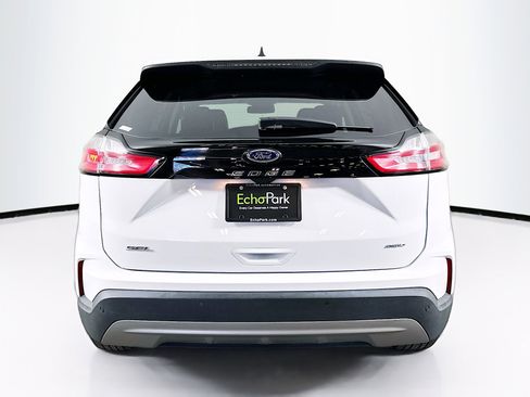 Used 2024 Ford Edge SEL image 7