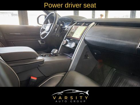 Used 2021 Land Rover Discovery HSE R-Dynamic AWD/4WD image 17