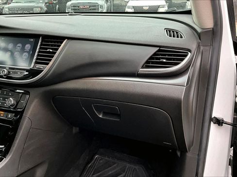 Used 2018 Buick Encore Preferred image 18