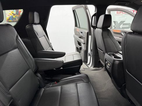 Used 2025 GMC Yukon Denali AWD/4WD image 46