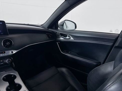 Used 2020 Kia Stinger GT1 image 26