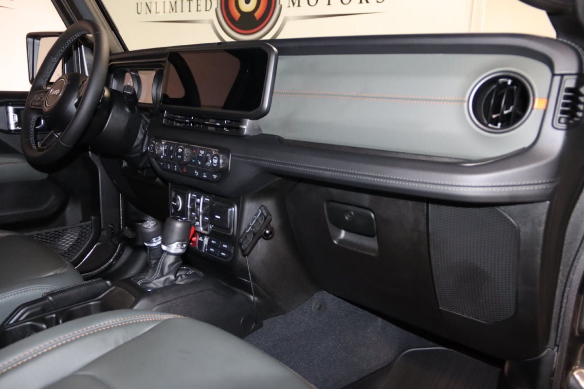 Used 2026 Jeep Gladiator Mojave AWD/4WD image 80