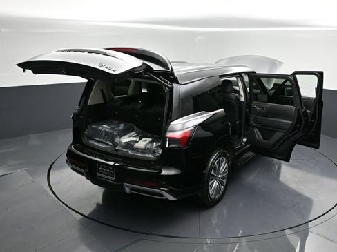 New 2026 INFINITI QX80 Luxe image 37