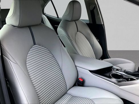 Certified 2024 Toyota Camry SE FWD image 32