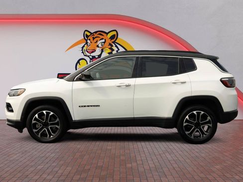 Used 2024 Jeep Compass Limited AWD/4WD image 9