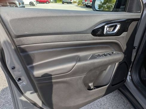 New 2026 Jeep Compass Latitude AWD/4WD image 11