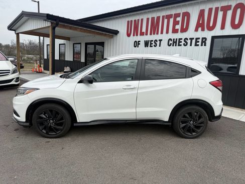 Used 2021 Honda HR-V Sport image 12