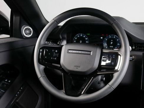 Used 2025 Land Rover Range Rover Evoque S image 12