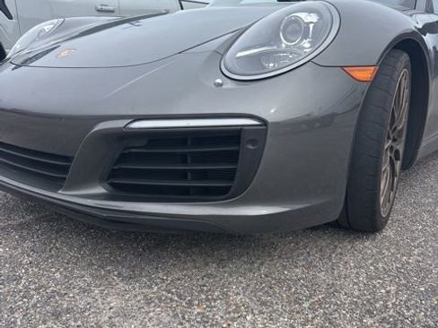 Used 2017 Porsche 911 Carrera image 4