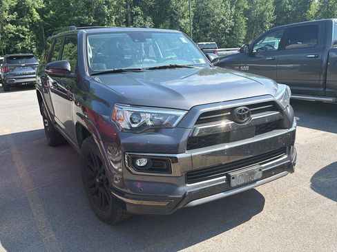 Used 2021 Toyota 4Runner Nightshade AWD/4WD image 3