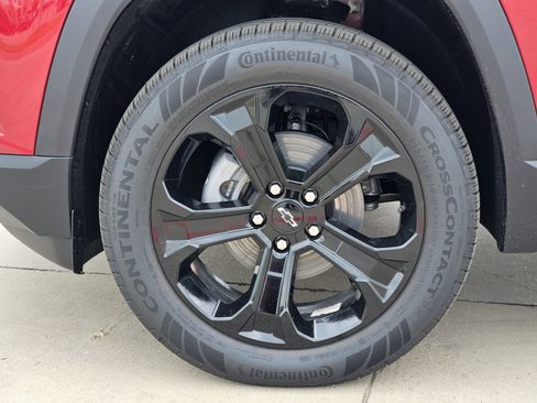 New 2026 Chevrolet Equinox LT w/ Convenience Package II FWD image 13