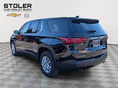 Used 2023 Chevrolet Traverse LS w/ Safety Package image 3
