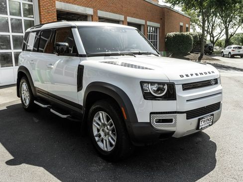 Used 2022 Land Rover Defender 110 S AWD/4WD image 5