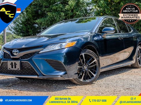 Used 2020 Toyota Camry XSE FWD image 1