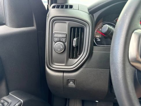 Used 2022 Chevrolet Silverado 1500 Custom w/ Rally Edition RWD image 7