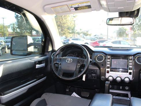 Used 2018 Toyota Tundra SR5 w/ SR5 Upgrade Package image 25