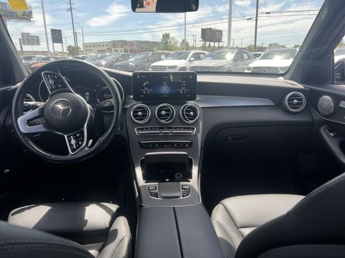 Used 2021 Mercedes-Benz GLC 300 4MATIC image 30