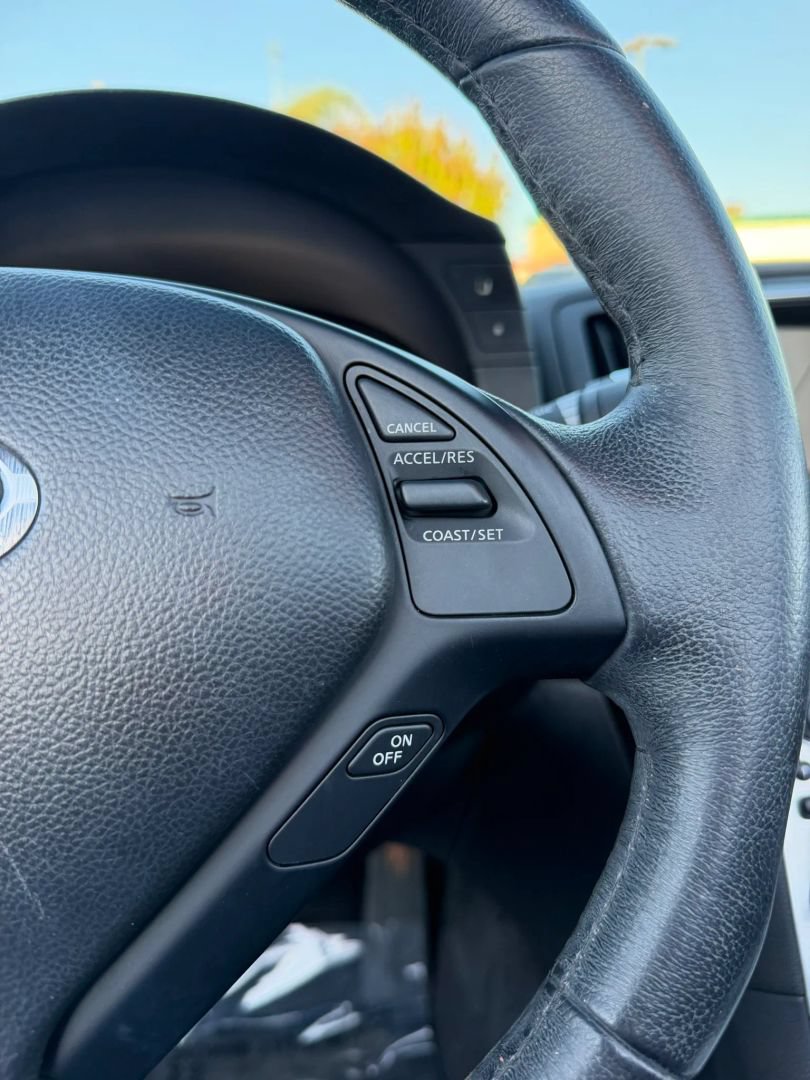 Used 2012 INFINITI G37 Convertible w/ Premium Pkg RWD image 20