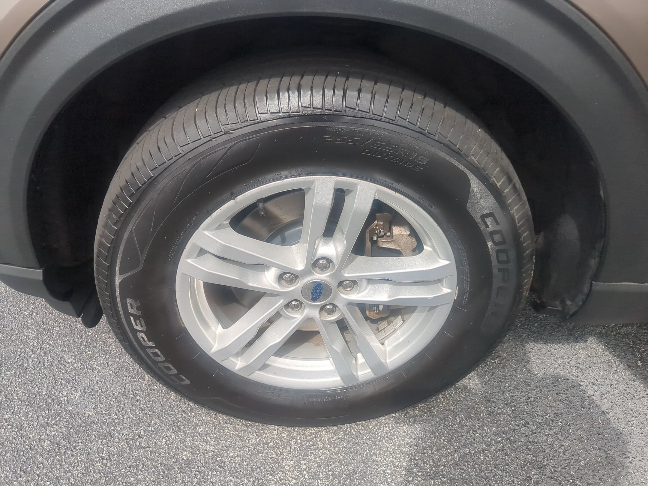 Used 2021 Ford Explorer XLT AWD/4WD image 10