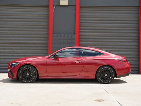 Used 2024 Mercedes-Benz CLE 300 4MATIC Coupe image 7