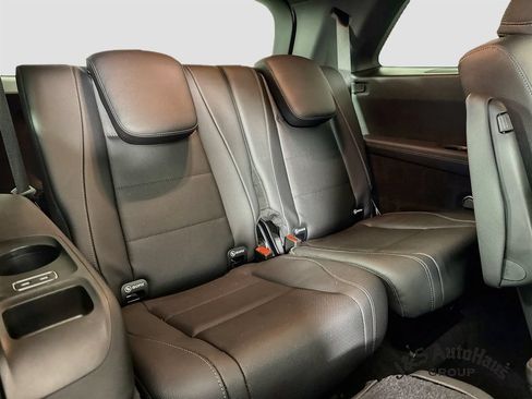 Used 2025 Mercedes-Benz GLS 450 4MATIC w/ AMG Line Exterior image 35