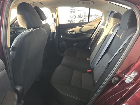 Used 2024 Nissan Sentra SV FWD image 8