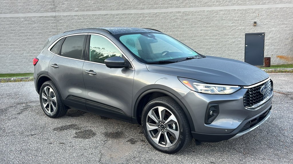 Used 2024 Ford Escape Platinum AWD/4WD image 26