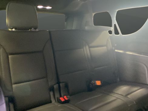 Used 2021 GMC Yukon XL Denali w/ Denali Premium Package AWD/4WD image 26