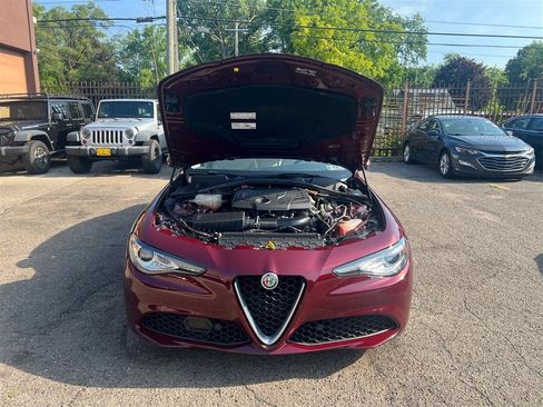 Used 2019 Alfa Romeo Giulia Ti w/ Quick Order Package 22X Lusso AWD/4WD image 11