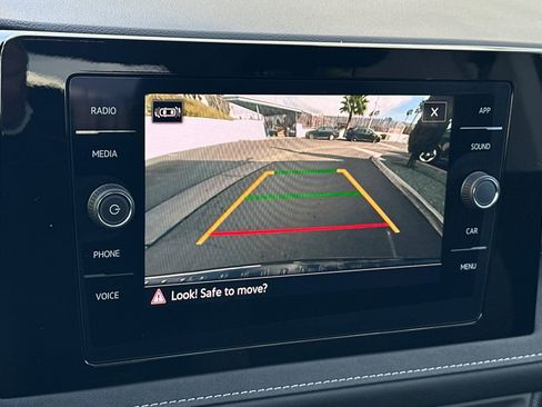 New 2026 Volkswagen Taos SE image 17