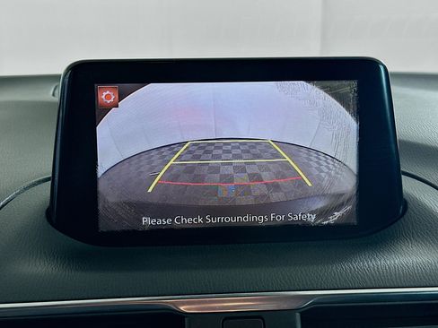 Used 2018 MAZDA MAZDA3 Grand Touring FWD image 22