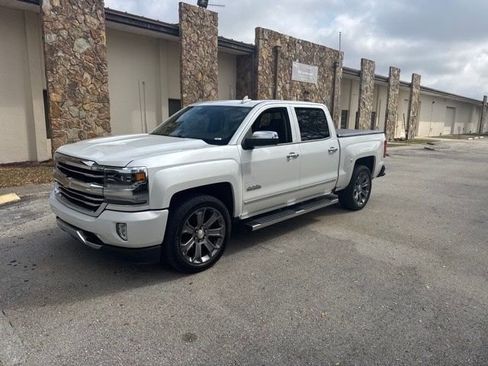 Used 2018 Chevrolet Silverado 1500 High Country image 1