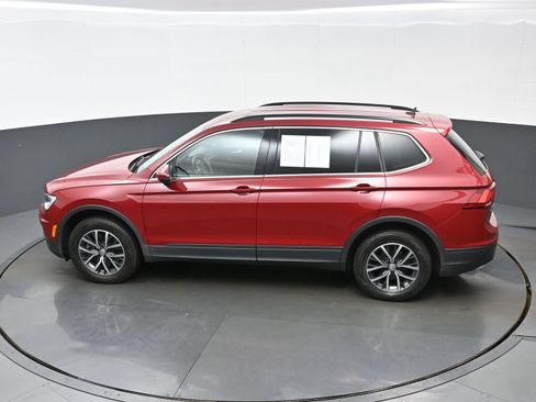Used 2019 Volkswagen Tiguan SE AWD/4WD image 35