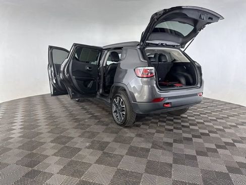 Used 2019 Jeep Compass Trailhawk image 20