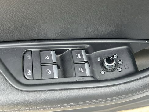 Used 2019 Audi A4 2.0T Premium Plus w/ Premium Plus Package AWD/4WD image 15