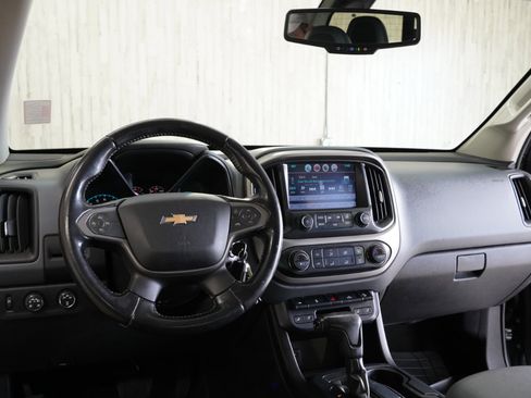 Used 2016 Chevrolet Colorado Z71 image 11