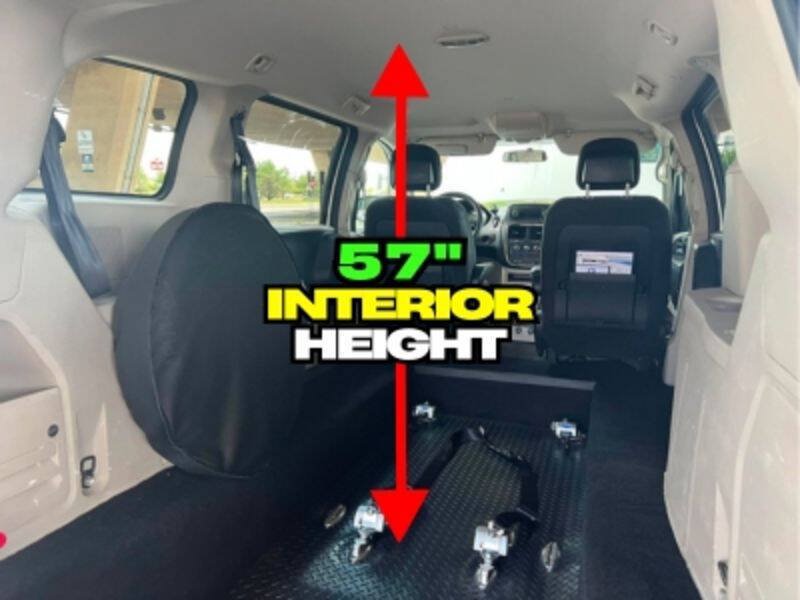 Used 2011 Dodge Grand Caravan FWD image 41